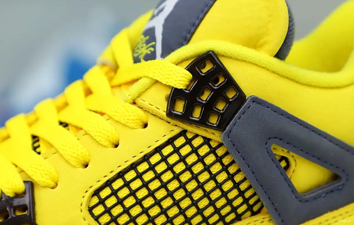 AIR JORDAN 'LIGHTNING' 2021 AIR JORDAN 4 RETRO 0606